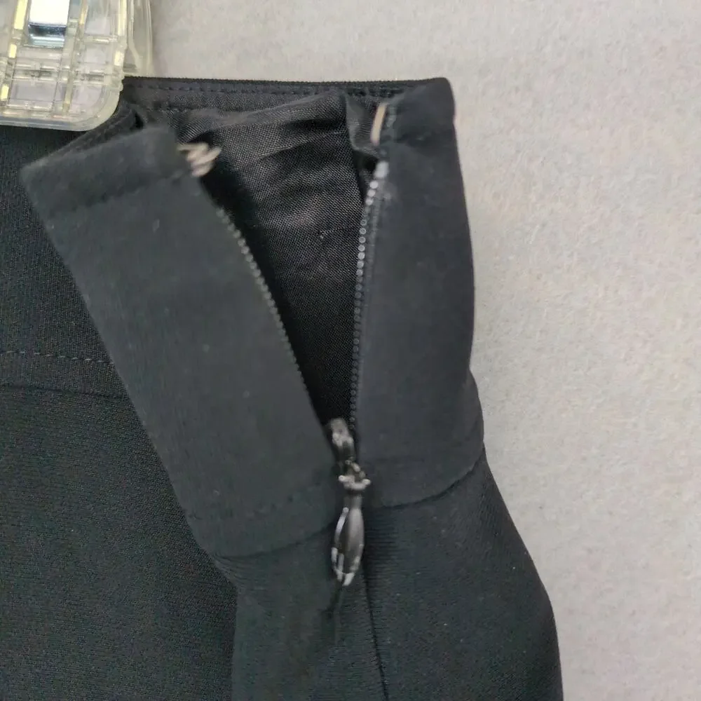 Ann Taylor Skirt, Black Knee Length Size 12 Pleated Classic Career Office‎